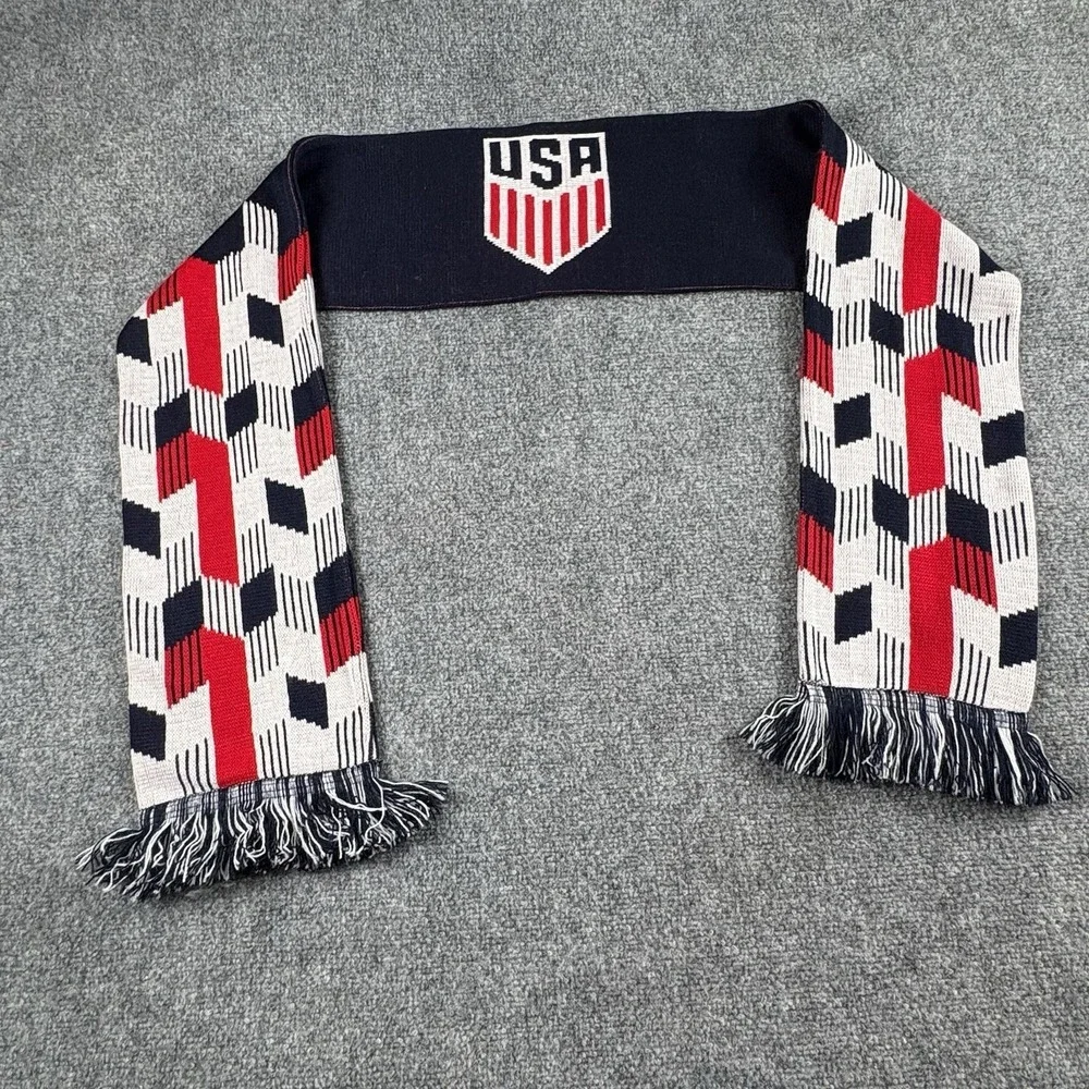 U.S. Soccer Insider Scarf 2019 USA Soccer Knit Fringe Red White Blue Fan Gear